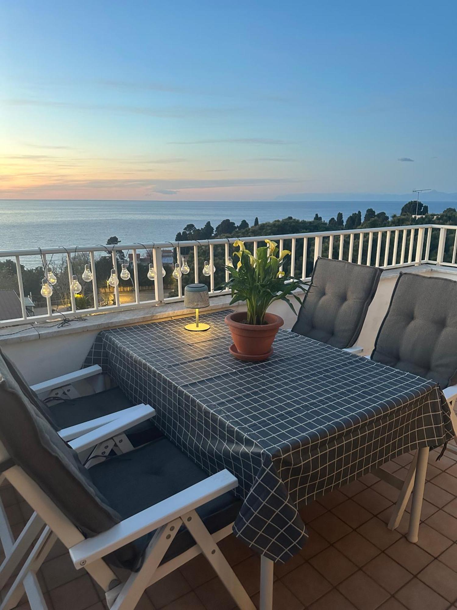 Apartment With Sea View Tropea Bagian luar foto