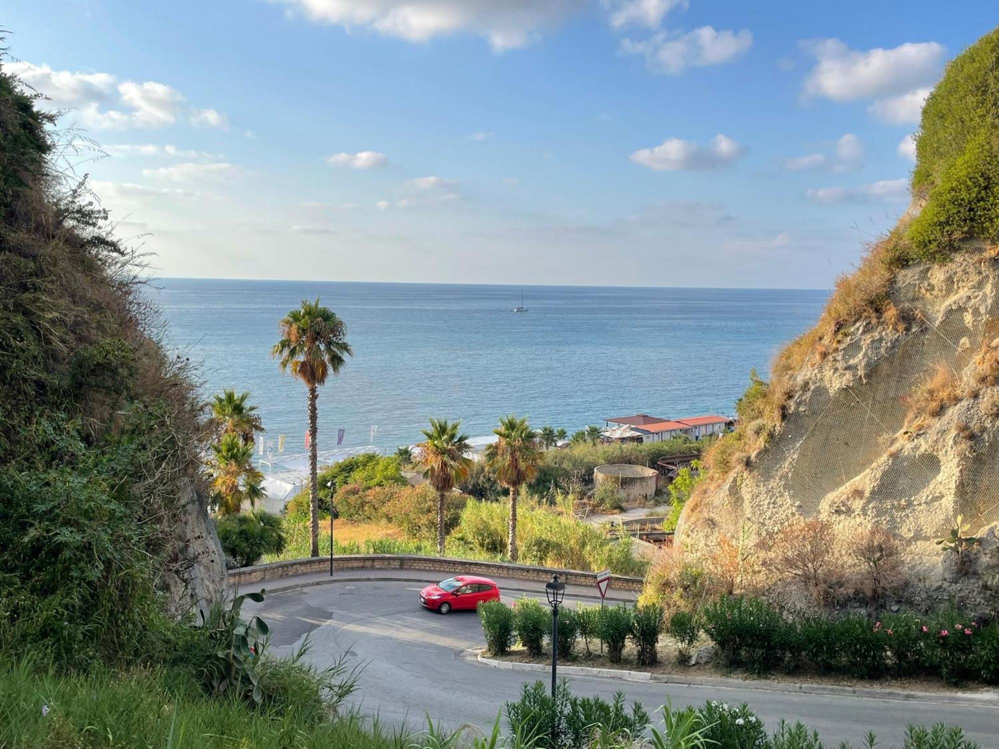 Apartment With Sea View Tropea Bagian luar foto