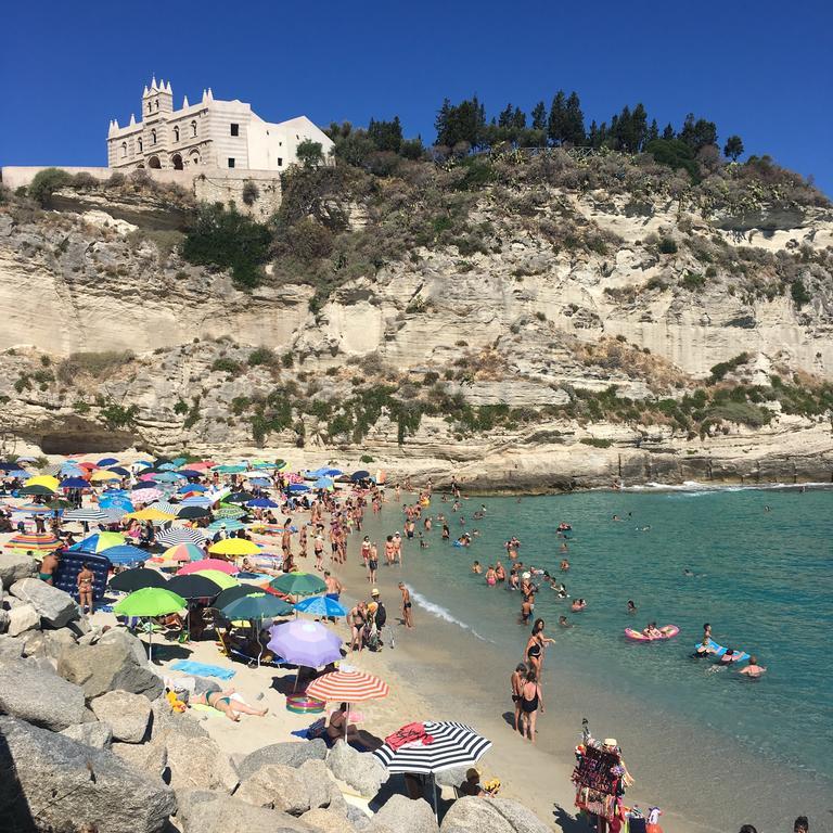Apartment With Sea View Tropea Bagian luar foto