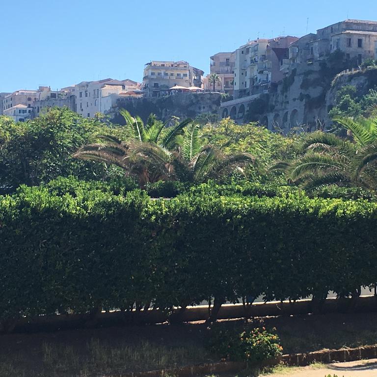 Apartment With Sea View Tropea Bagian luar foto