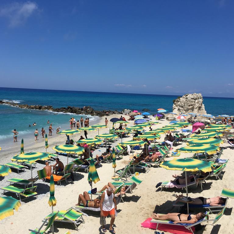 Apartment With Sea View Tropea Bagian luar foto