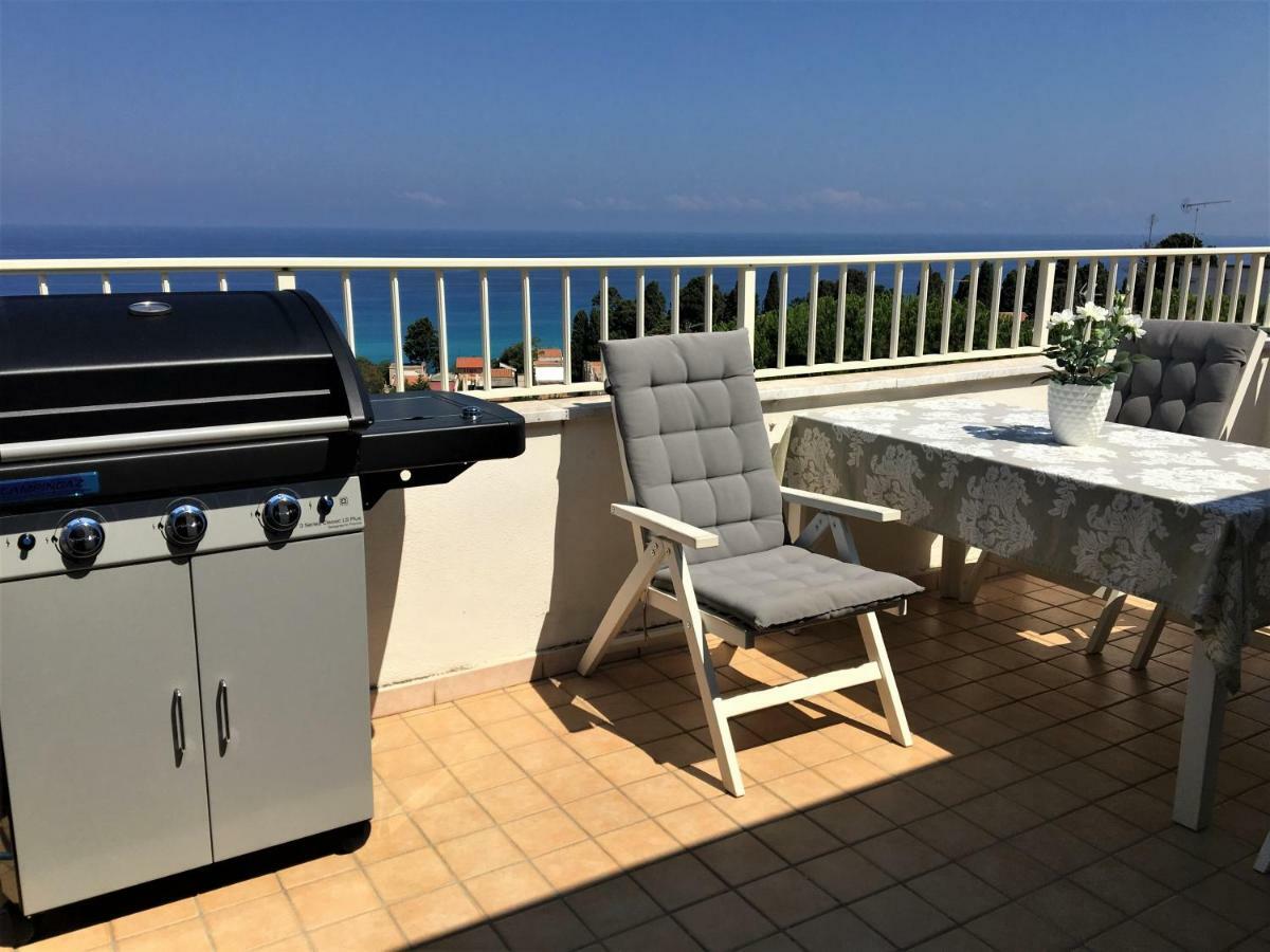 Apartment With Sea View Tropea Bagian luar foto